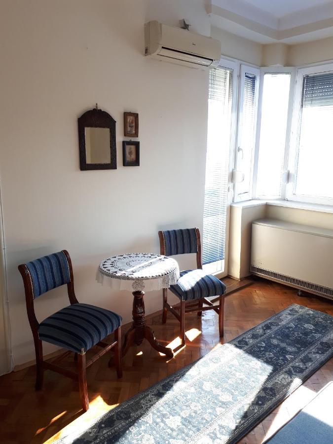 Cozy Hikers Flat Belgrado Exterior foto