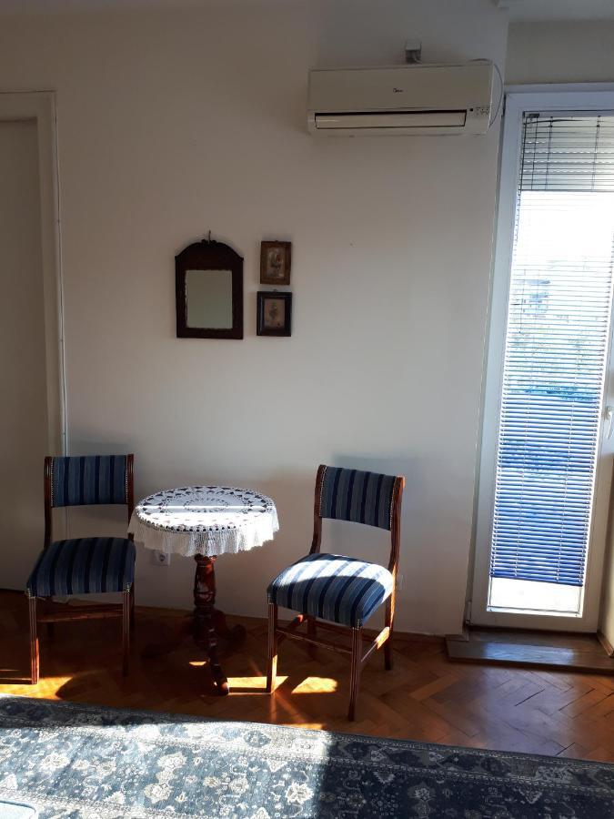 Cozy Hikers Flat Belgrado Exterior foto